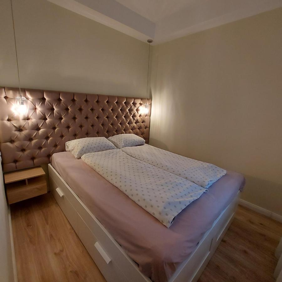 Ancsi Apartmant Кечкемет Екстер'єр фото