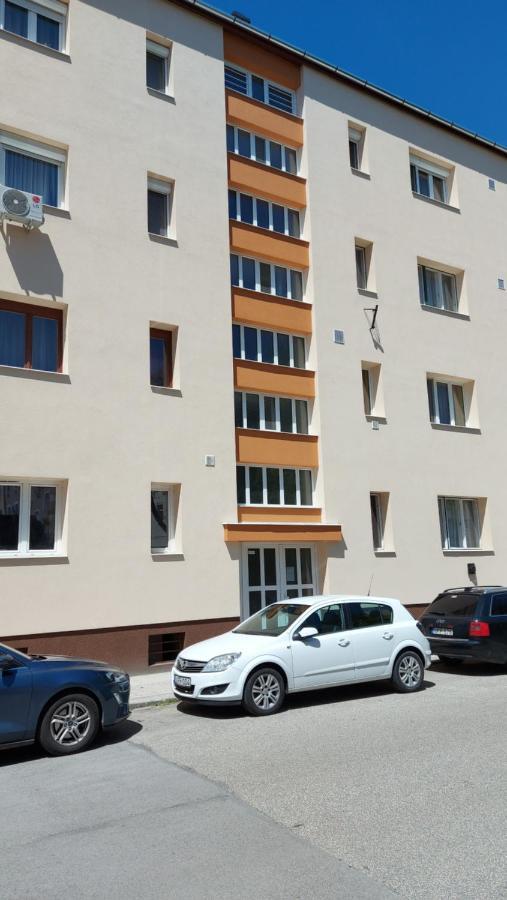 Ancsi Apartmant Кечкемет Екстер'єр фото